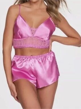NEW Satin Lace Cami Sleep Set Plus 2X Pink Frederick's of Hollywood Delphine